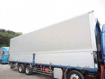 いすゞ ギガ ウイング車 大型 QKG-CYJ77A 年式 H24[写真12]