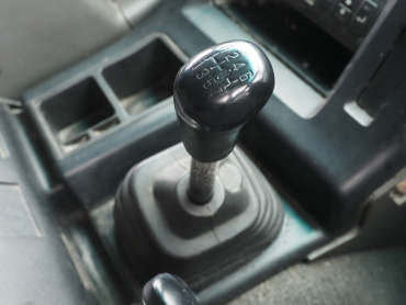 いすゞ ギガ 冷凍ウイング 大型 PDG-CYJ77W8 年式 H22[写真38]