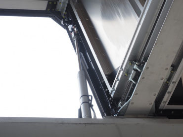 いすゞ ギガ ウイング車 大型 2PG-CYJ77C 年式 R1[写真14]