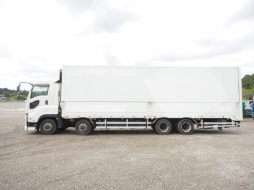 いすゞ ギガ ウイング車 大型 QPG-CYJ77B 年式 H28[写真14]