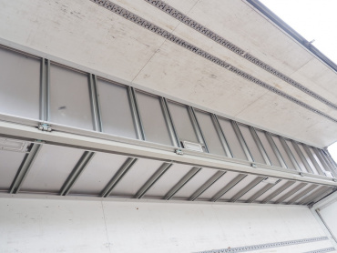 いすゞ ギガ ウイング車 大型 QPG-CYJ77B 年式 H28[写真22]