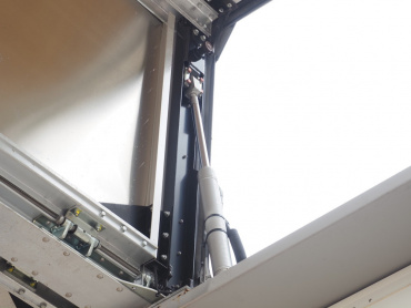 日野 プロフィア ウイング車 大型 QKG-FW1EXEG 年式 H28[写真18]