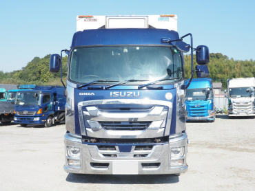 いすゞ ギガ ウイング車 大型 2PG-CYJ77C 年式 H29[写真03]