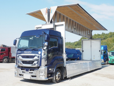いすゞ ギガ ウイング車 大型 2PG-CYJ77C 年式 H29[写真02]