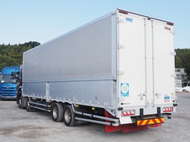 いすゞ ギガ ウイング車 大型 2PG-CYJ77C 年式 H29[写真07]