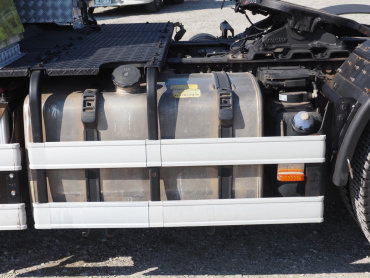 日野 プロフィア トラクタ 大型 QPG-SH1EDDG 年式 H27[写真12]