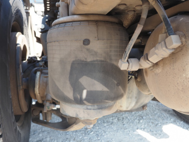 日野 プロフィア トラクタ 大型 QPG-SH1EDDG 年式 H27[写真33]