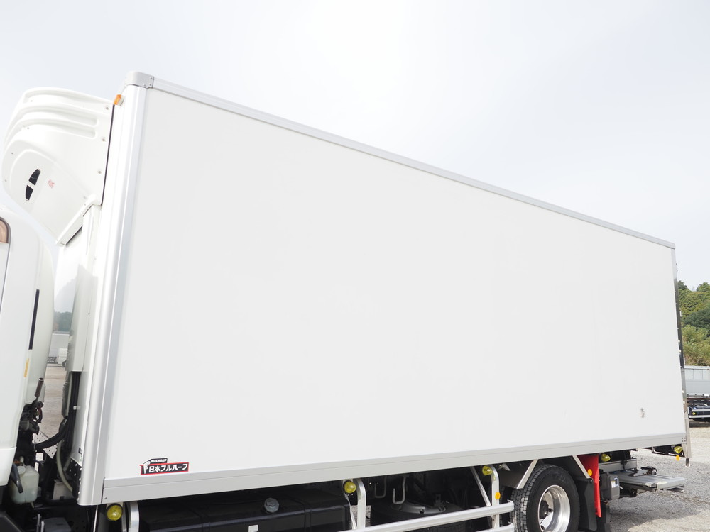いすゞ フォワード 冷凍バン 中型 TKG-FRR90T2 年式 H25[写真12]