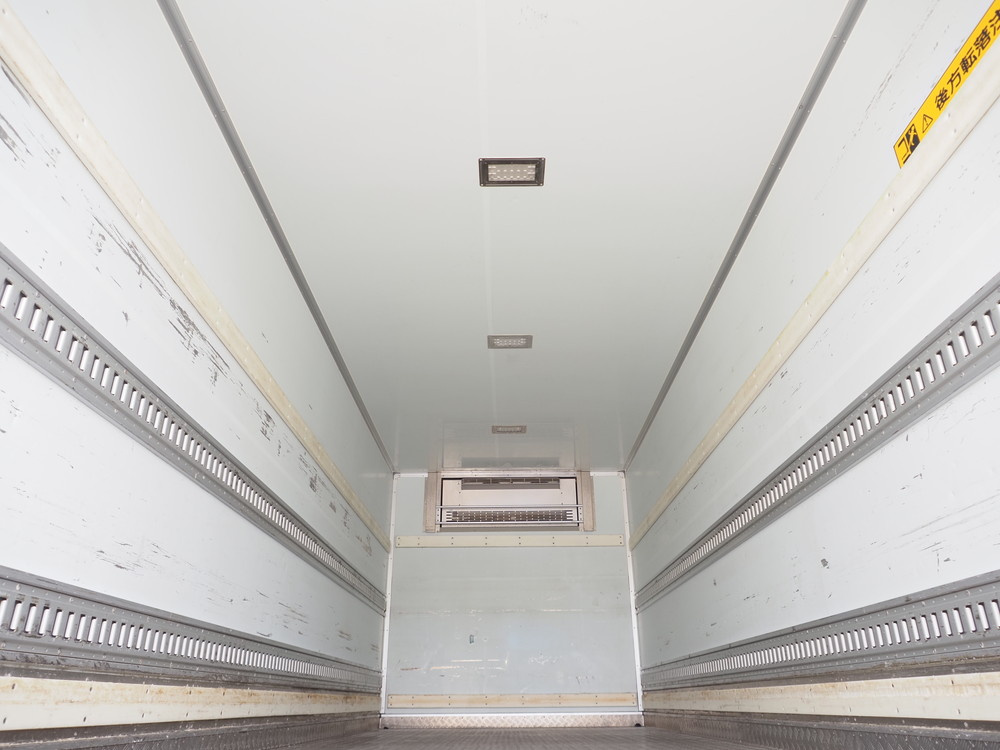 いすゞ フォワード 冷凍バン 中型 TKG-FRR90T2 年式 H25[写真15]