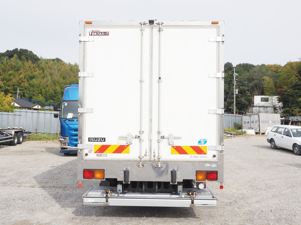 いすゞ フォワード 冷凍バン 中型 TKG-FRR90T2 年式 H25[写真06]