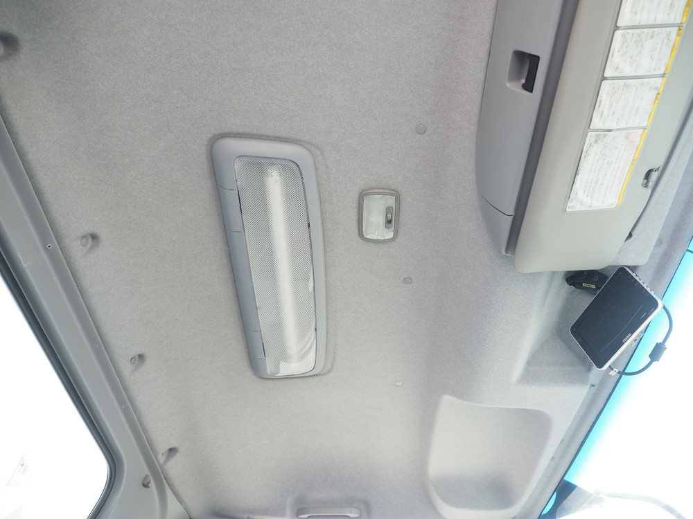 いすゞ フォワード 冷凍バン 中型 TKG-FRR90T2 年式 H25[写真29]