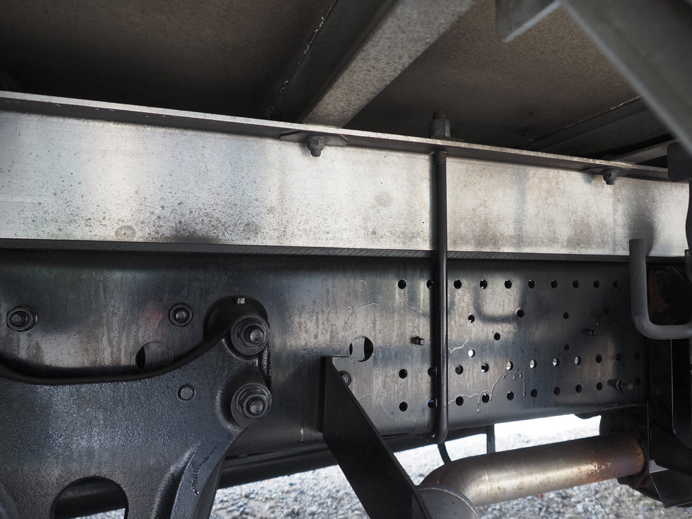 いすゞ フォワード 冷凍バン 中型 TKG-FRR90T2 年式 H25[写真36]