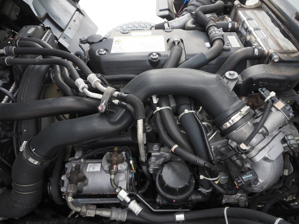 いすゞ フォワード 冷凍バン 中型 TKG-FRR90T2 年式 H25[写真40]