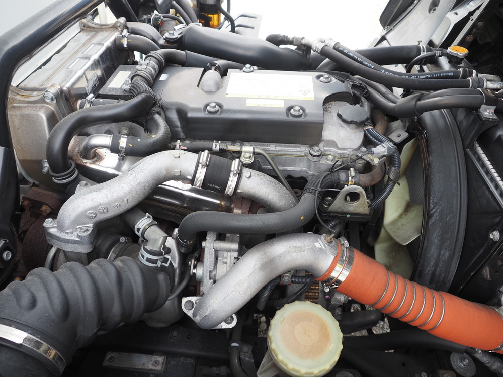 いすゞ フォワード 冷凍バン 中型 TKG-FRR90T2 年式 H25[写真41]