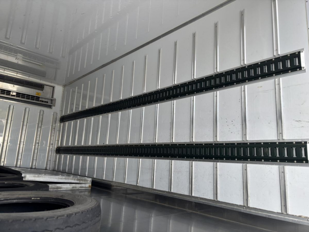 いすゞ エルフ 冷凍バン 小型 TRG-NMR85AN 年式 R1[写真16]