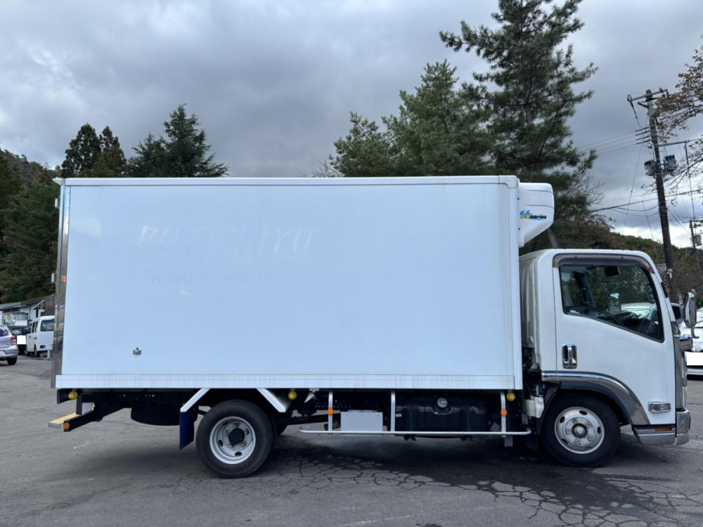 いすゞ エルフ 冷凍バン 小型 TRG-NMR85AN 年式 R1[写真10]