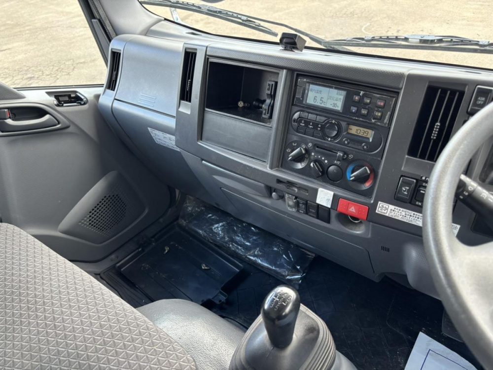 いすゞ エルフ 冷凍バン 小型 TRG-NMR85AN 年式 R1[写真25]