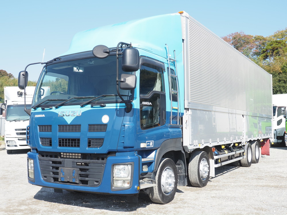 いすゞ ギガ ウイング車 大型 LKG-CYJ77A 年式 H24[写真01]