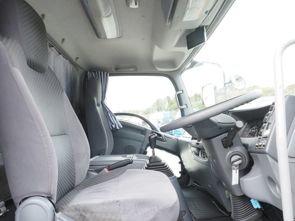 いすゞ フォワード ウイング車 中型 TKG-FRR90T2 年式 H27[写真25]