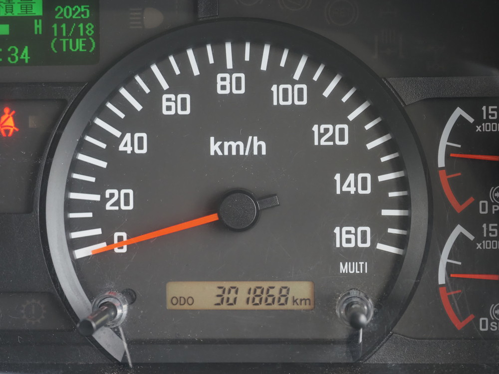 いすゞ フォワード ウイング車 中型 TKG-FRR90T2 年式 H27[写真34]