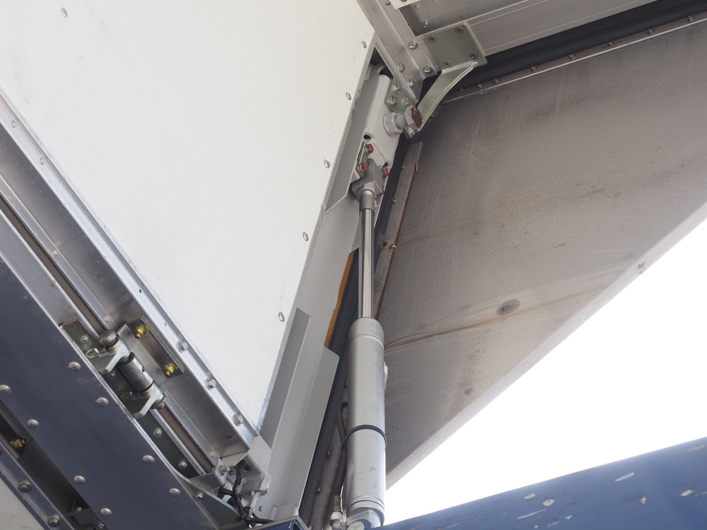 日野 プロフィア ウイング車 大型 QKG-FW1EXBG 年式 H26[写真16]