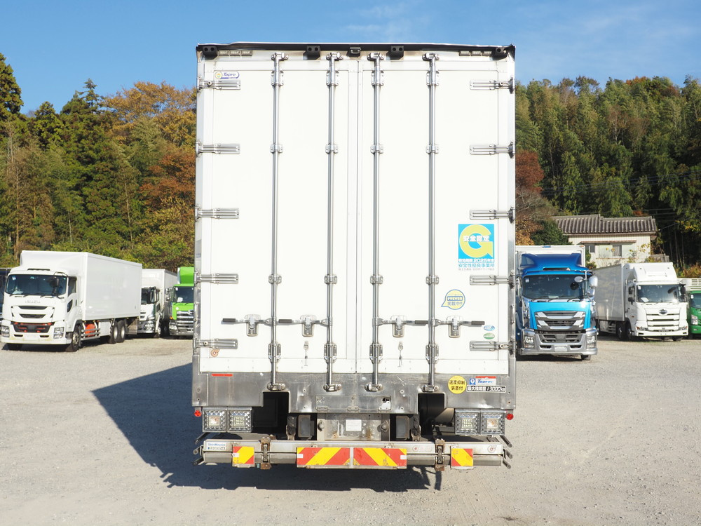 いすゞ ギガ 冷凍バン 大型 QKG-CYJ77BA 年式 H28[写真05]