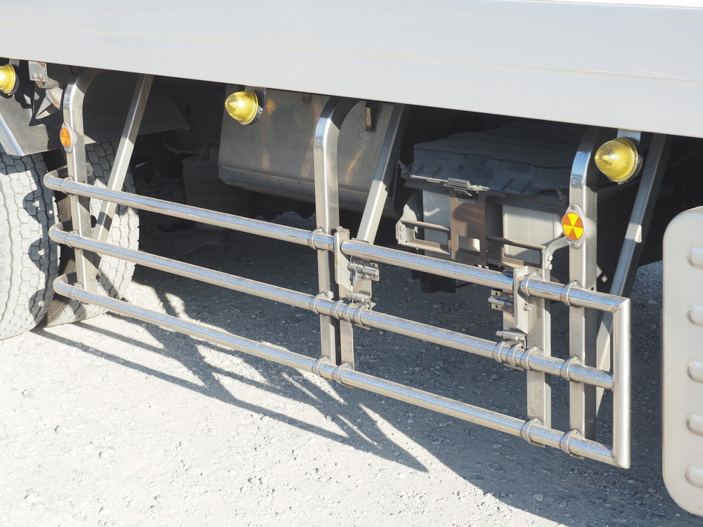 いすゞ ギガ 冷凍バン 大型 QKG-CYJ77BA 年式 H28[写真12]