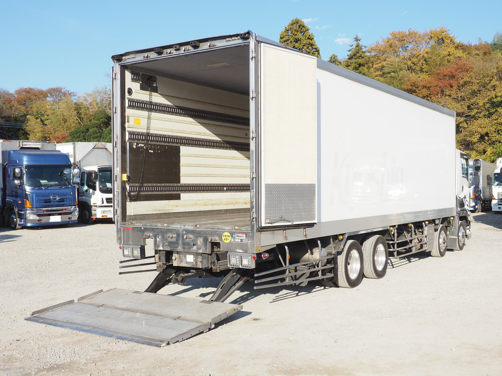 いすゞ ギガ 冷凍バン 大型 QKG-CYJ77BA 年式 H28[写真25]