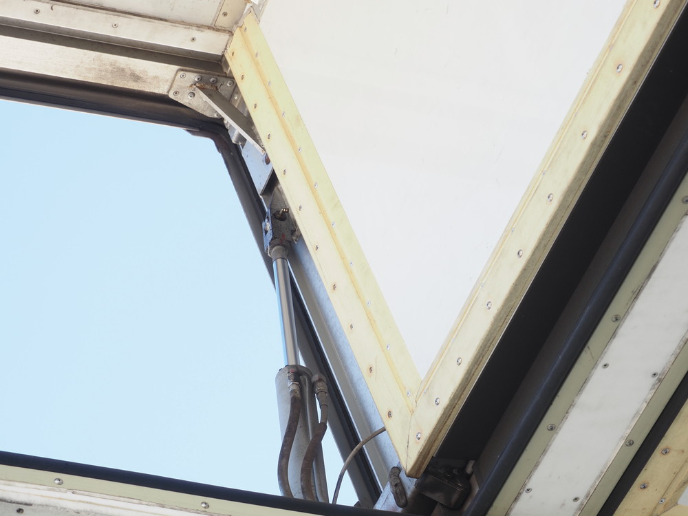 日野 プロフィア 冷凍ウイング 大型 QPG-FW1EXEG 年式 H27[写真17]