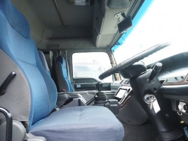 いすゞ ギガ ウイング車 大型 QKG-CYJ77A 年式 H24[写真33]