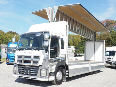 いすゞ ギガ ウイング車 大型 QKG-CYL77A 年式 H27 [写真02]