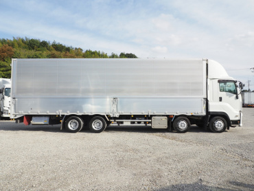 いすゞ ギガ ウイング車 大型 2PG-CYJ77C 年式 R1[写真09]