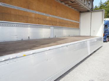 いすゞ ギガ ウイング車 大型 2PG-CYJ77C 年式 R1[写真21]