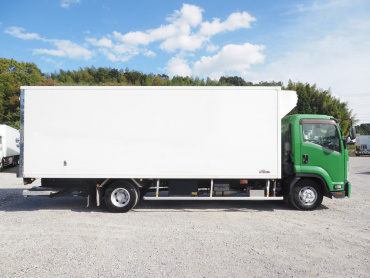 いすゞ フォワード 冷凍バン 中型 TKG-FRR90S2 年式 H28[写真09]