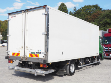 いすゞ フォワード 冷凍バン 中型 TKG-FRR90S2 年式 H28[写真05]