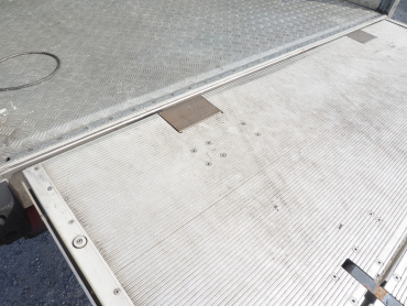 いすゞ フォワード 冷凍バン 中型 TKG-FRR90S2 年式 H28[写真20]