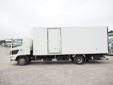 日野 レンジャープロ 冷凍バン 中型 TKG-FD9JCAA 年式 H29[写真11]