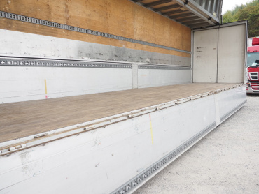 日野 プロフィア ウイング車 大型 LKG-FW1EXBG 年式 H23 [写真21]