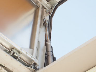 いすゞ ギガ ウイング車 大型 LKG-CYJ77A 年式 H24[写真19]