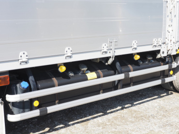 いすゞ ギガ ウイング車 大型 LKG-CYJ77A 年式 H24[写真16]