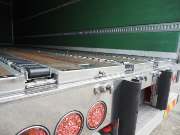 いすゞ フォワード バン車 中増t QPG-FTR34T2 年式 H29[写真24]