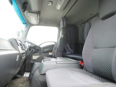 いすゞ フォワード バン車 中増t QPG-FTR34T2 年式 H29[写真37]