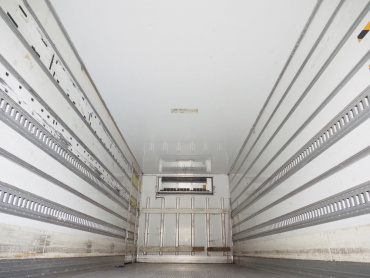 日野 レンジャープロ 冷凍バン 中型 TKG-FC9JKAG 年式 H26[写真18]