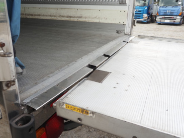 日野 レンジャープロ 冷凍バン 中型 TKG-FC9JKAG 年式 H26[写真23]