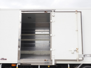 日野 レンジャープロ 冷凍バン 中型 TKG-FC7JKAA 年式 H25[写真16]