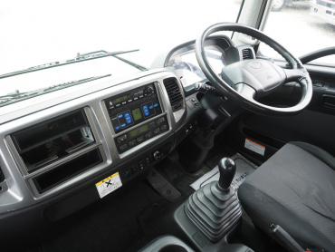 日野 レンジャープロ 冷凍バン 中型 TKG-FC7JKAA 年式 H25[写真24]