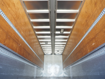 いすゞ ギガ ウイング車 大型 QKG-CYJ77A 年式 H27[写真28]