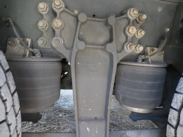 いすゞ ギガ ウイング車 大型 QKG-CYJ77A 年式 H27[写真43]