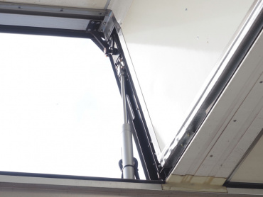 いすゞ ギガ 冷凍ウイング 大型 2KG-CYJ77C 年式 H30[写真19]