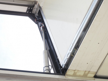 いすゞ ギガ 冷凍ウイング 大型 2KG-CYJ77C 年式 H30[写真14]